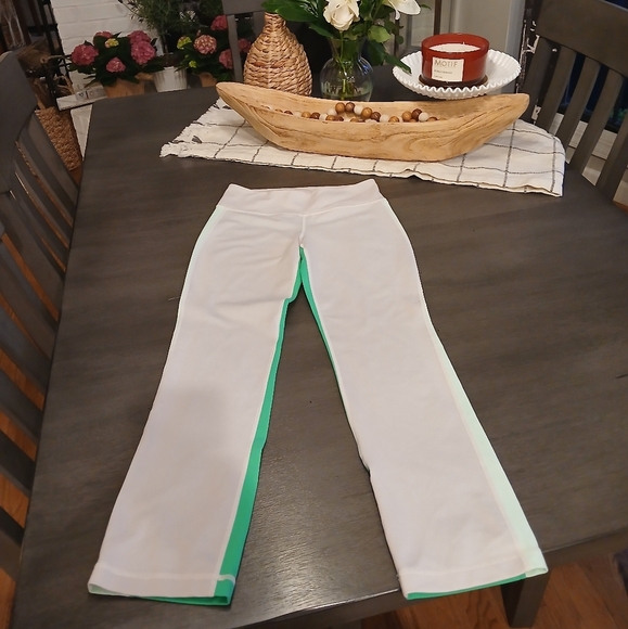 Lululemon Legging NWOT - Picture 4 of 7